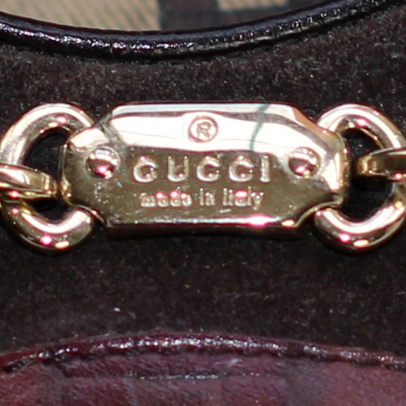 Vintage Gucci Ox Blood/Brown Suede Badge Pump - Picture 2 of 8